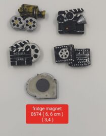 CERAMIC FRIDGE MAGNET 0674