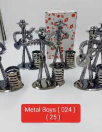 METAL SHOW PIECE BOYS 024