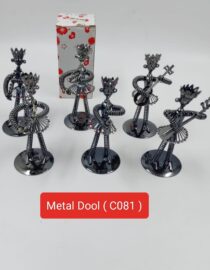 METAL SHOW PIECE DOLL C081